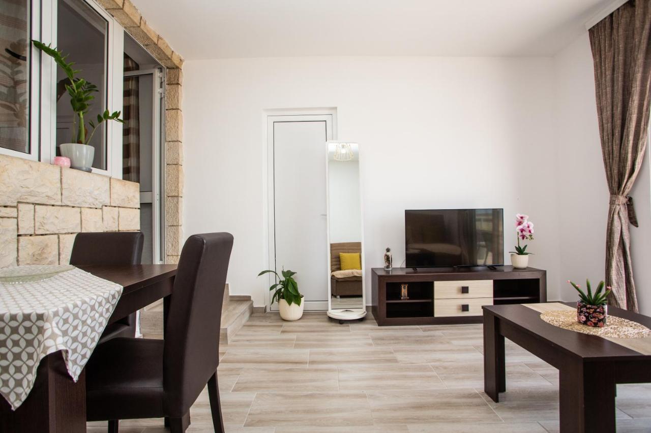 Apartments Jelena Ulcinj Ngoại thất bức ảnh